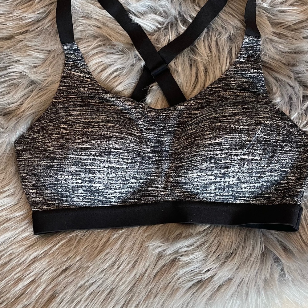 Victoria's Secret Black and Gray Sports Bra Size 34 C
